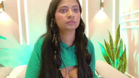 Snapshot of suzyfox chatting on March 2026 11:11:01 PM Suzy online show from March 2026 11:11:01 PM