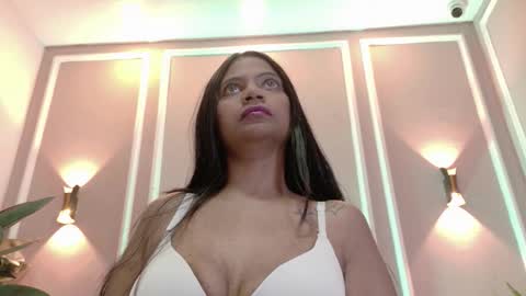 Suzy online show from March 2026 08:04:02 PM