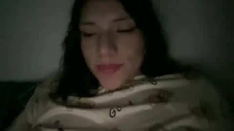 Snapshot of suzyishellawet chatting on March 2026 08:32:02 AM Suzy online show from March 2026 08:32:02 AM