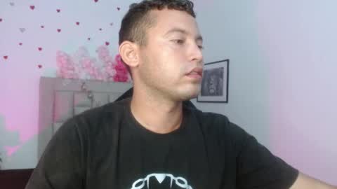 Snapshot of sven_fox723 chatting on April 2026 11:52:02 AM Sven online show from April 2026 11:52:02 AM