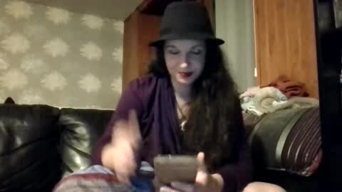Snapshot of swallow39 chatting on October 2025 08:06:02 PM H3D0N15T5 online show from October 2025 08:06:02 PM