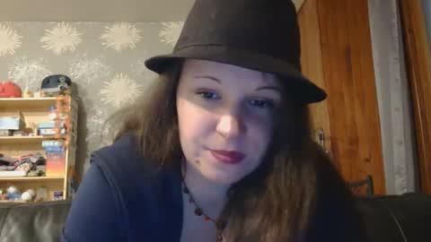Snapshot of swallow39 chatting on October 2025 03:24:01 PM H3D0N15T5 online show from October 2025 03:24:01 PM