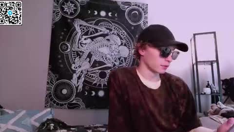 sweaties3 online show from October 2025 09:20:01 AM