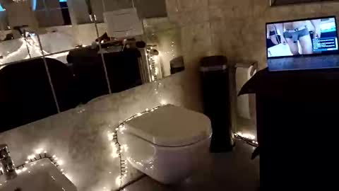 Snapshot of sweaty_hairy_cocks chatting on March 2025 06:57:01 AM sweaty_hairy_cocks online show from March 2025 06:57:01 AM