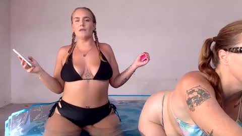 Snapshot of swedish_candii chatting on January 2025 09:43:02 PM Swedish Candii online show from January 2025 09:43:02 PM