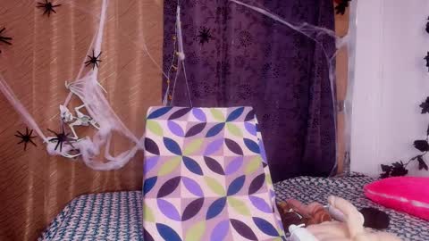 Debora  online show from October 2025 11:58:02 AM