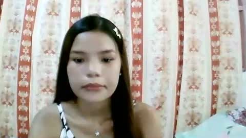 Snapshot of sweet01pinay chatting on May 2026 06:21:03 AM sweet01pinay online show from May 2026 06:21:03 AM