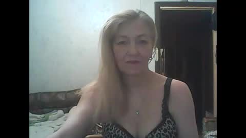sweet4blonde67 online show from February 2025 06:45:02 AM