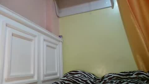 sweet52537 online show from February 2026 09:45:01 PM