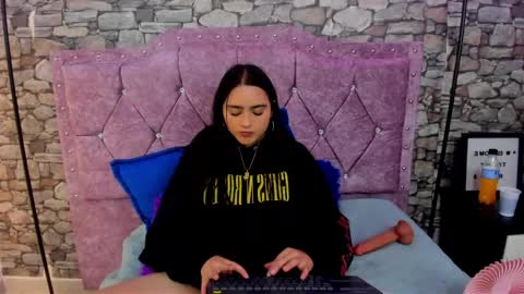 sweet__cherry1 online show from May 2026 07:07:02 PM