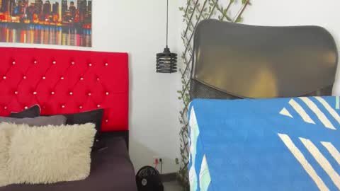 Carolina online show from December 2025 03:17:01 PM