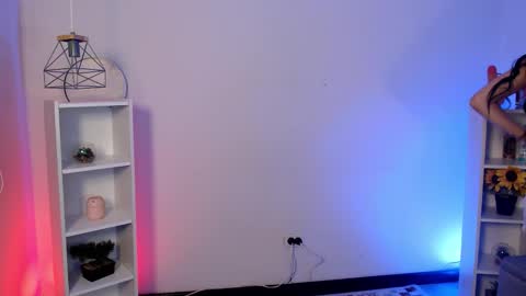 Alexa online show from November 2025 02:21:01 AM