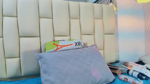 Amye  online show from December 2025 07:22:01 PM