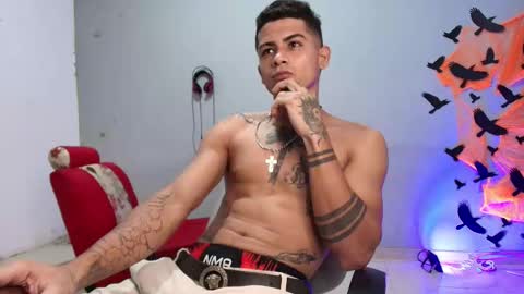 sweet_angel25 online show from October 2025 12:00:02 AM