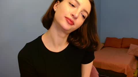 Snapshot of sweet_baby_miranda_ chatting on December 2024 02:24:01 AM Miranda online show from December 2024 02:24:01 AM