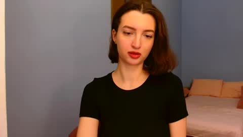 Snapshot of sweet_baby_miranda_ chatting on December 2024 02:01:02 AM Miranda online show from December 2024 02:01:02 AM