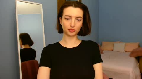 Snapshot of sweet_baby_miranda_ chatting on February 2025 01:09:01 AM Miranda online show from February 2025 01:09:01 AM