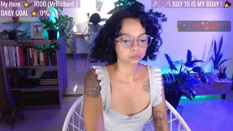 Snapshot of sweet_bluee chatting on May 2026 11:50:01 PM Tutti online show from May 2026 11:50:01 PM