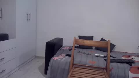 Snapshot of sweet_bluegirl chatting on December 2024 12:52:01 AM Sweet bluegirl online show from December 2024 12:52:01 AM