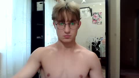 Snapshot of sweet_boy06 chatting on July 2026 11:25:02 AM Sweet boy06 online show from July 2026 11:25:02 AM