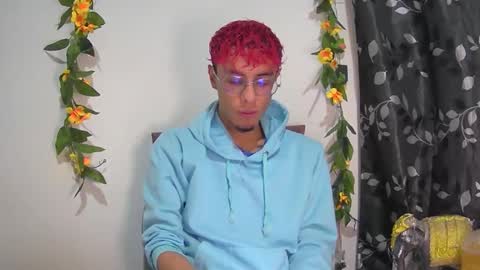 sweet_boy2224 online show from November 2025 10:40:01 PM