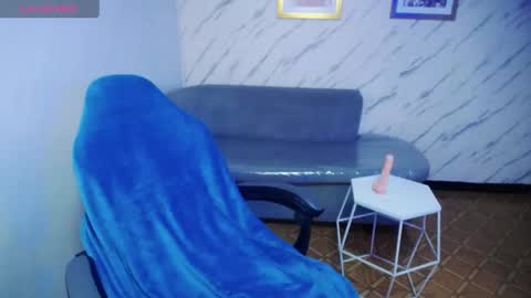 Snapshot of sweet_cam_v chatting on May 2026 03:04:02 AM Hi Stream 1430 to 2100pm online show from May 2026 03:04:02 AM