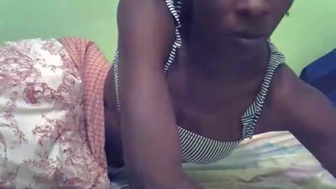 sweet_candie01 online show from November 2025 02:21:01 AM