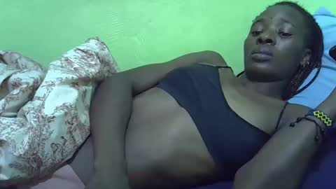 sweet_candie01 online show from February 2026 06:29:02 AM