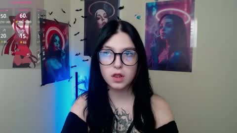 Snapshot of sweet_cherryg chatting on February 2026 07:01:02 AM Ivy online show from February 2026 07:01:02 AM