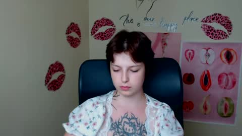 Snapshot of sweet_cherryg chatting on July 2026 10:21:02 AM Ivy online show from July 2026 10:21:02 AM
