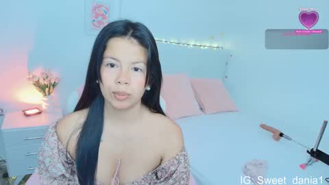 Snapshot of sweet_dania_ chatting on September 2025 09:20:02 AM sweet_dania_ online show from September 2025 09:20:02 AM