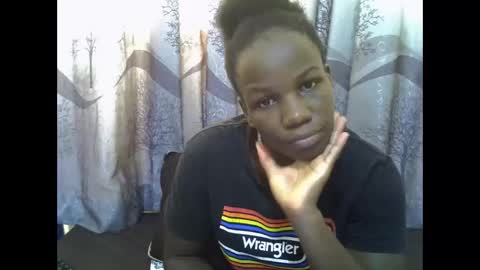Snapshot of sweet_elisa001 chatting on June 2026 08:31:02 AM Edah online show from June 2026 08:31:02 AM