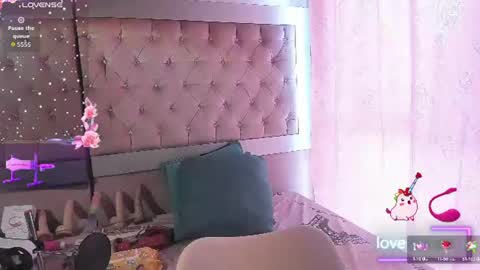 Snapshot of sweet_emmili chatting on July 2026 12:44:01 PM emmili online show from July 2026 12:44:01 PM