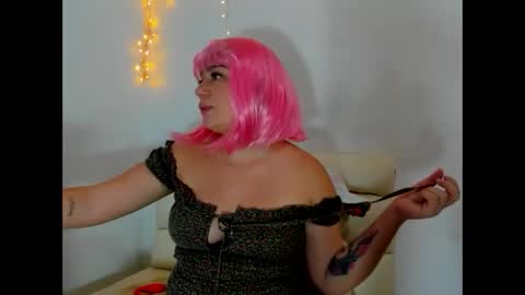 Snapshot of sweet_feeling30 chatting on February 2025 12:32:02 AM carolina online show from February 2025 12:32:02 AM