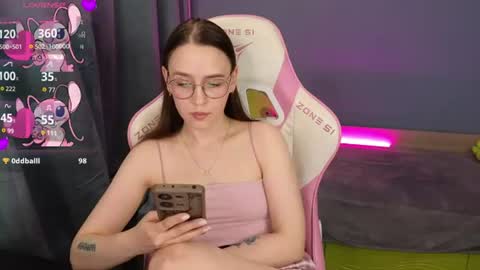 Snapshot of sweet_frosty chatting on July 2026 04:19:01 AM Alice online show from July 2026 04:19:01 AM