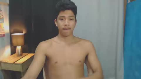 Snapshot of sweet_guyxx chatting on January 2025 01:36:02 PM sweet_guyxx online show from January 2025 01:36:02 PM
