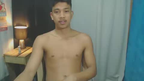 Snapshot of sweet_guyxx chatting on January 2025 02:11:01 PM sweet_guyxx online show from January 2025 02:11:01 PM