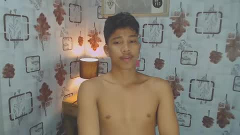 Snapshot of sweet_guyxx chatting on February 2025 06:52:01 PM sweet_guyxx online show from February 2025 06:52:01 PM