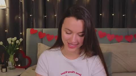 Snapshot of sweet_haeven chatting on February 2025 04:10:02 PM Im Mia.LOVELY PATTERNS 100 120 160 200 my toy buzzes from 2 tip online show from February 2025 04:10:02 PM