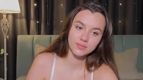 Snapshot of sweet_haeven chatting on April 2026 08:22:01 PM Im Mia.LOVELY PATTERNS 100 120 160 200 my toy buzzes from 2 tip online show from April 2026 08:22:01 PM
