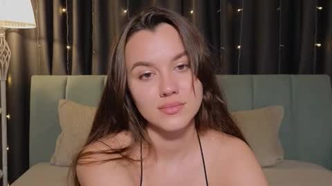 Snapshot of sweet_haeven chatting on May 2026 09:09:02 PM Im Mia.LOVELY PATTERNS 100 120 160 200 my toy buzzes from 2 tip online show from May 2026 09:09:02 PM