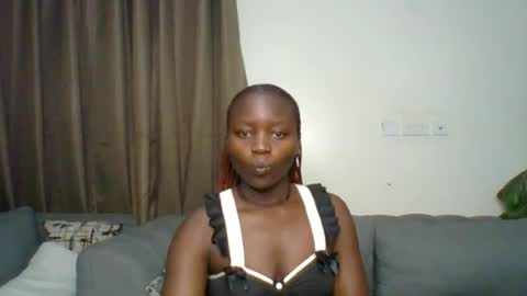 Snapshot of sweet_jenica chatting on July 2026 04:20:01 AM ESTHER NEEMA online show from July 2026 04:20:01 AM