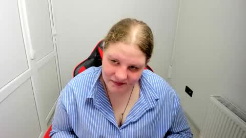 Snapshot of sweet_karla_la chatting on May 2026 07:36:02 AM Karla online show from May 2026 07:36:02 AM