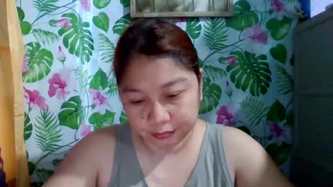 sweet_kayley online show from December 2024 02:01:02 AM