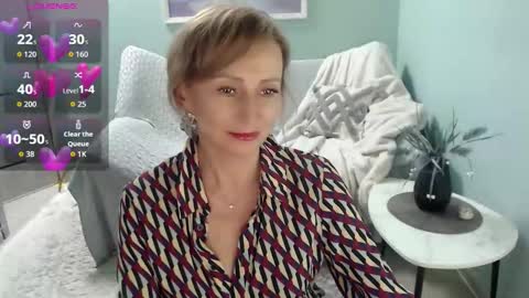 Snapshot of sweet_kitty5 chatting on September 2025 05:42:01 AM Helen online show from September 2025 05:42:01 AM