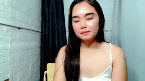 Snapshot of sweet_laika chatting on July 2026 01:12:02 AM LAIKA online show from July 2026 01:12:02 AM