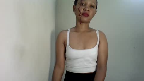 Snapshot of sweet_likey chatting on June 2026 07:02:01 AM sweet likey online show from June 2026 07:02:01 AM