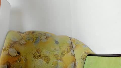 Snapshot of sweet_lil_thing chatting on June 2026 08:12:02 AM Jen online show from June 2026 08:12:02 AM
