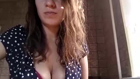 Anna online show from February 2025 09:46:01 AM