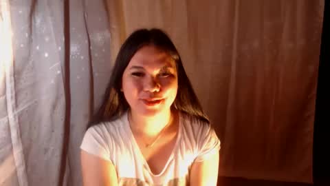 Dimple online show from October 2025 06:39:01 PM